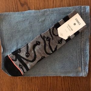 Brand new Stance classics crew silver & Black sz S